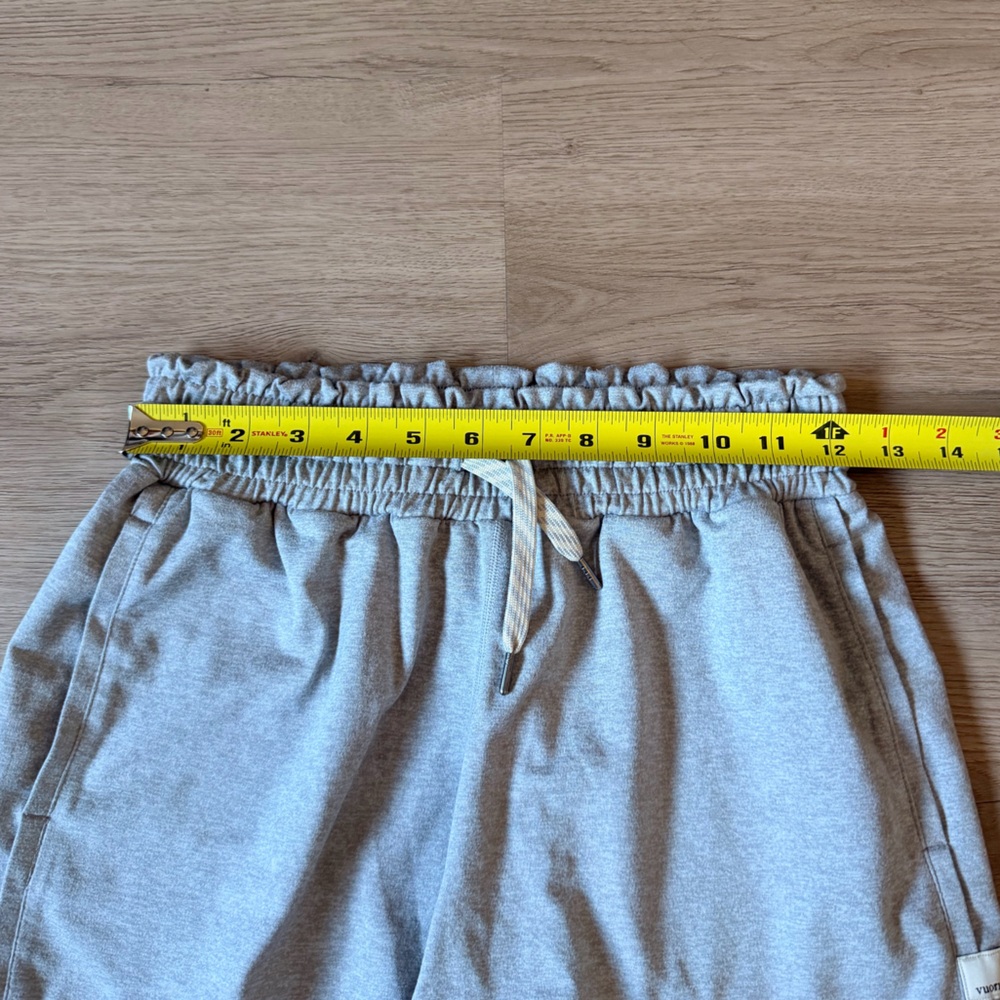 Vuori Light Gray Halo Shorts - Picture 3 of 3